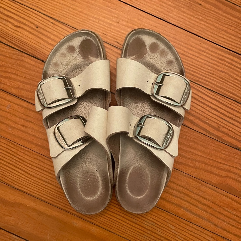 White Arizona Birkenstocks size 8